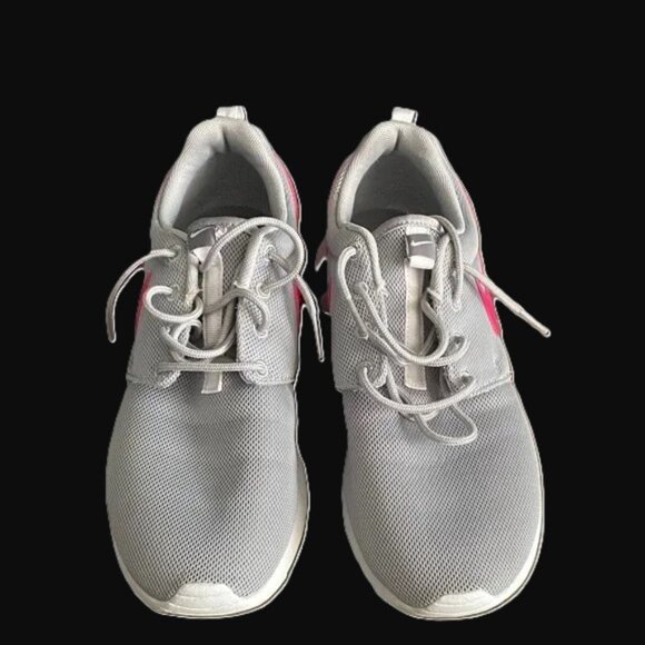 Women's Nike Roshe Gray Sneakers with Pink Swoosh - Picture 3 of 4